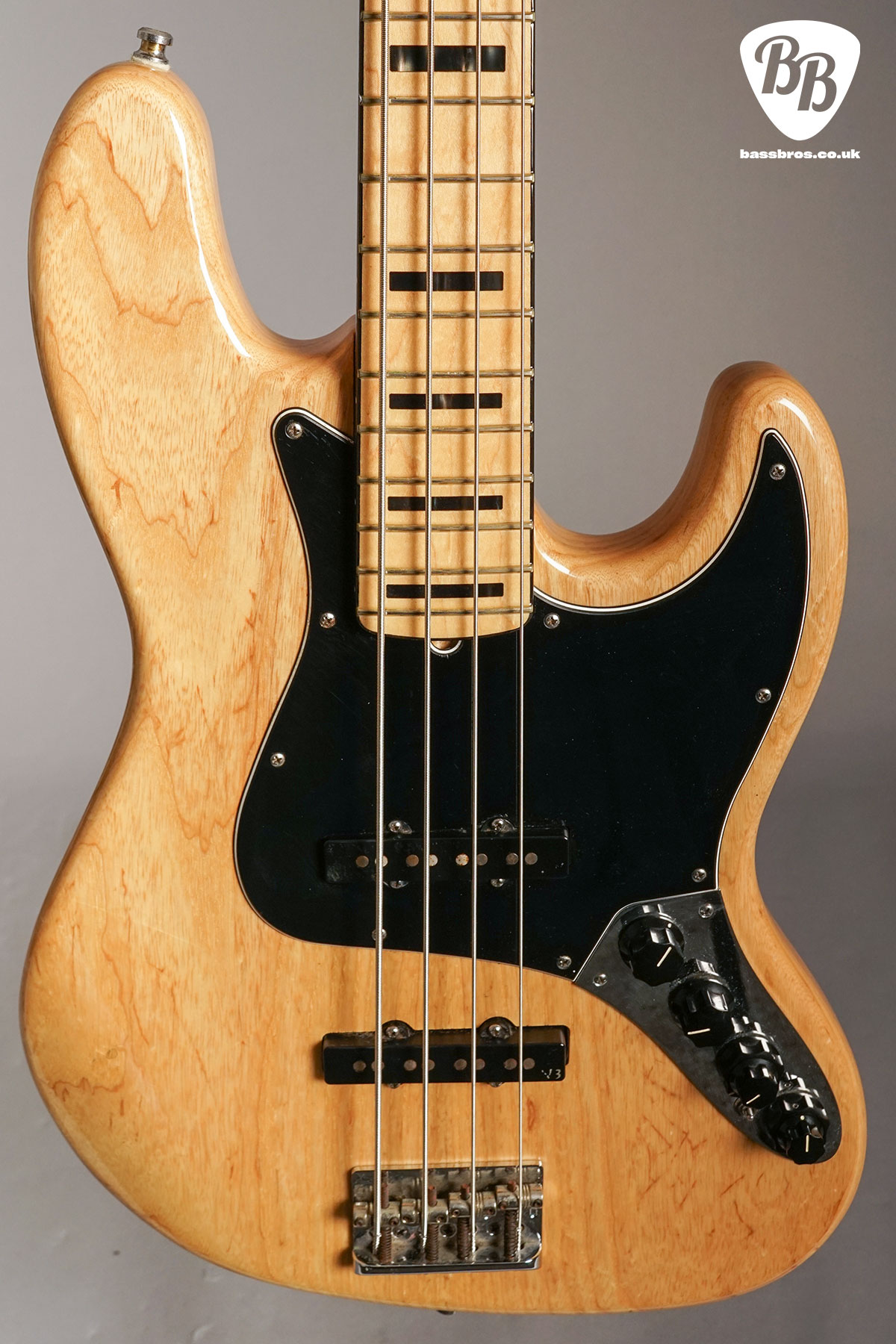 2011 Fender American Deluxe Jazz Bass | BassBros