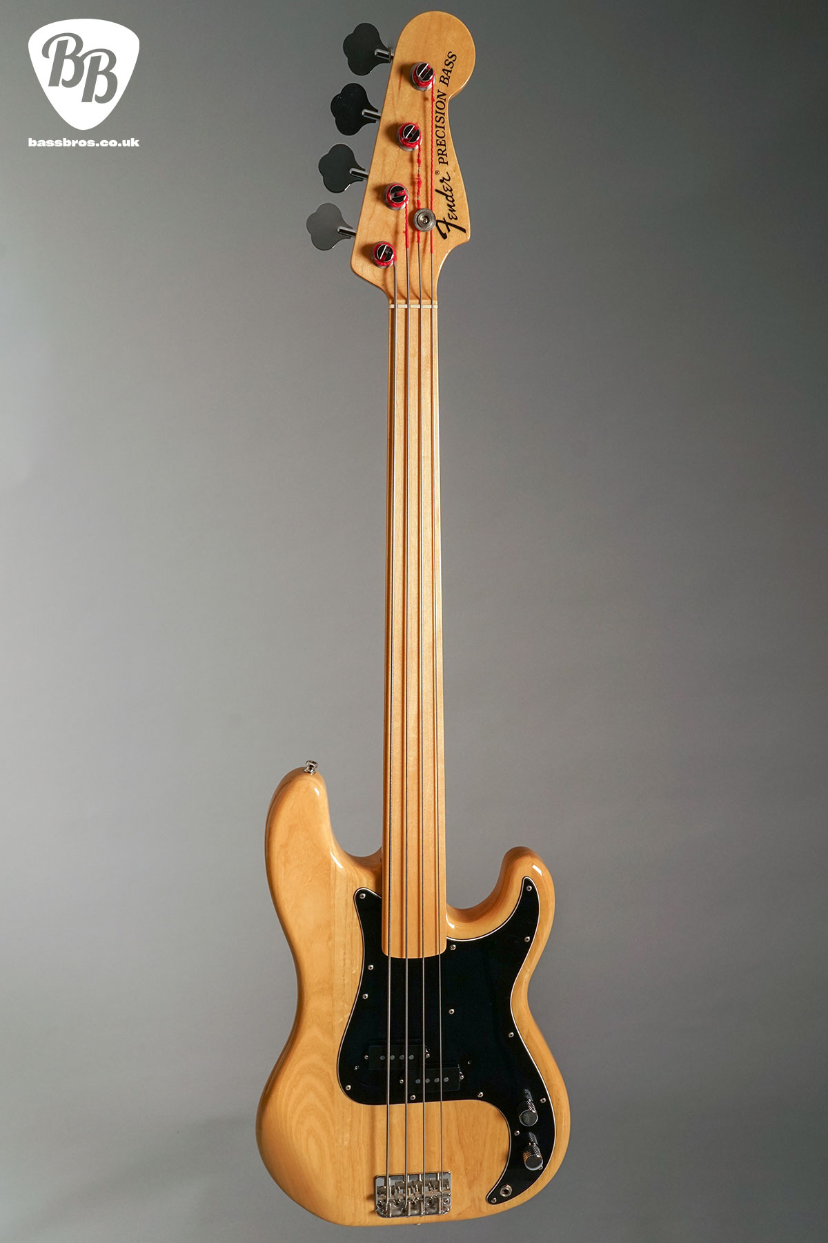 Fender Japan PB-70 Precision Bass Fretless Reissue MIJ | BassBros