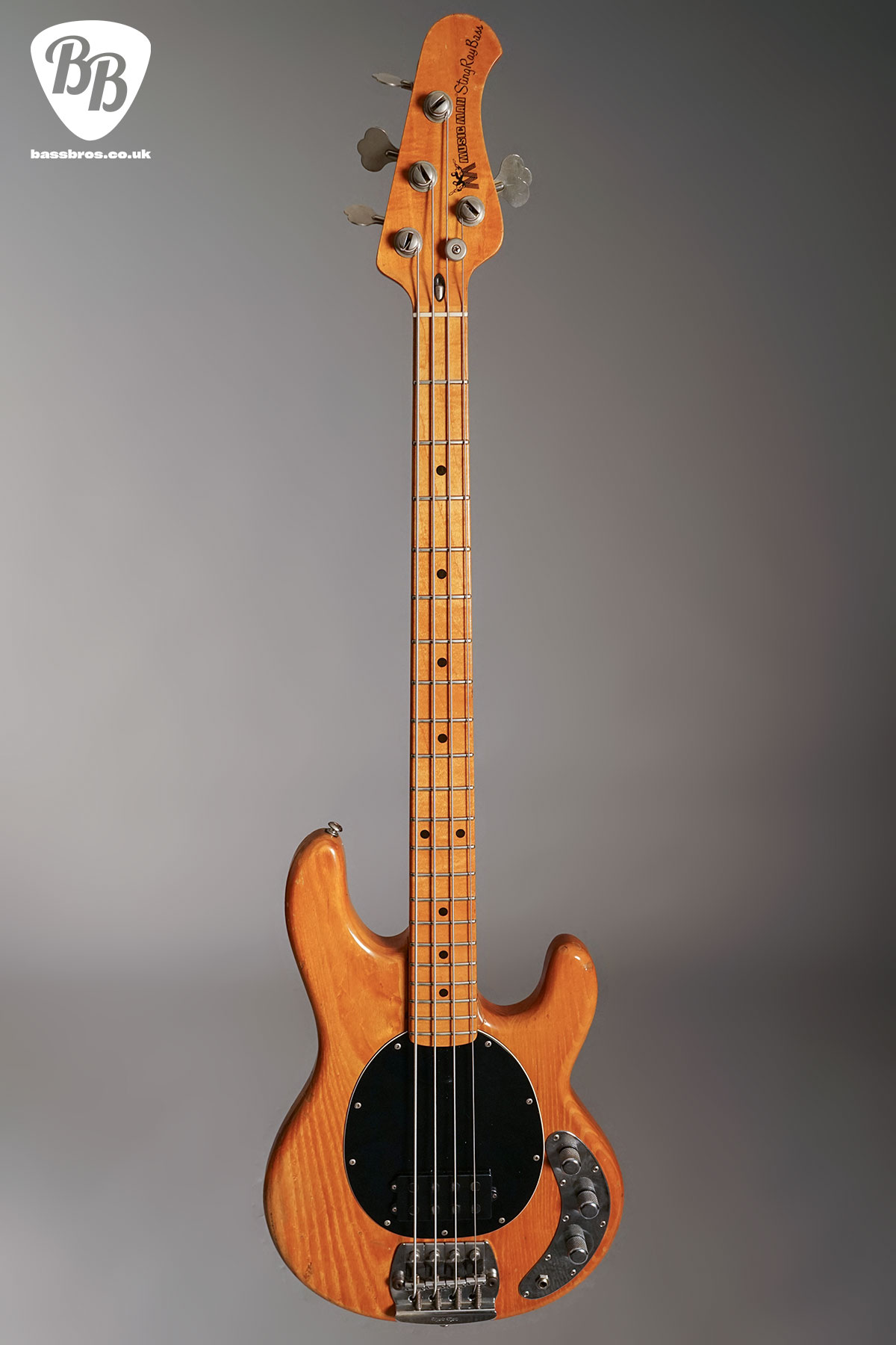 fender bass guitar serial number lookup