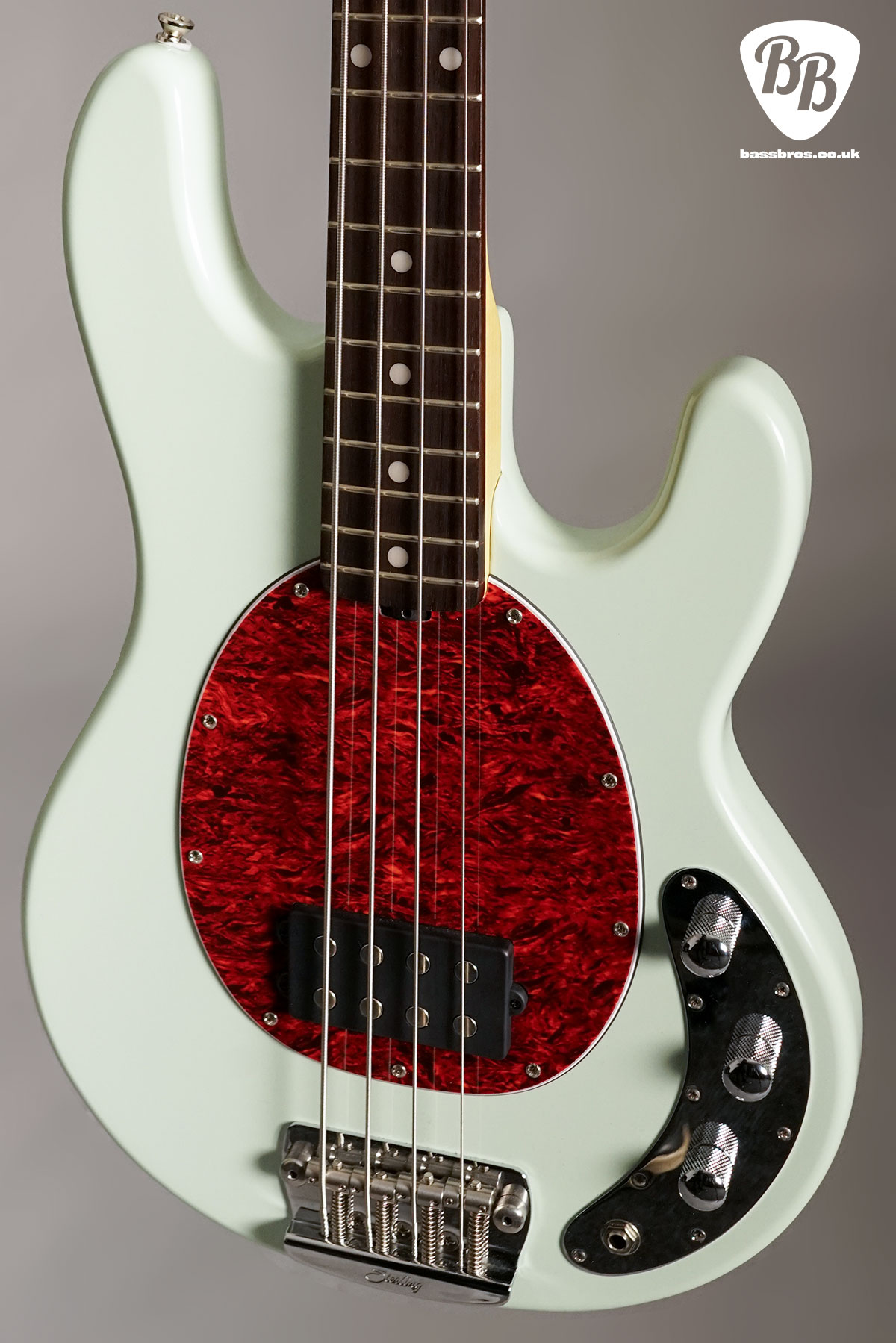 Sterling by MusicMan RAY24 Classic | BassBros