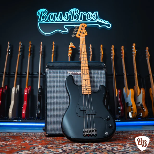 1987 Warwick Streamer Stage I - BassBros